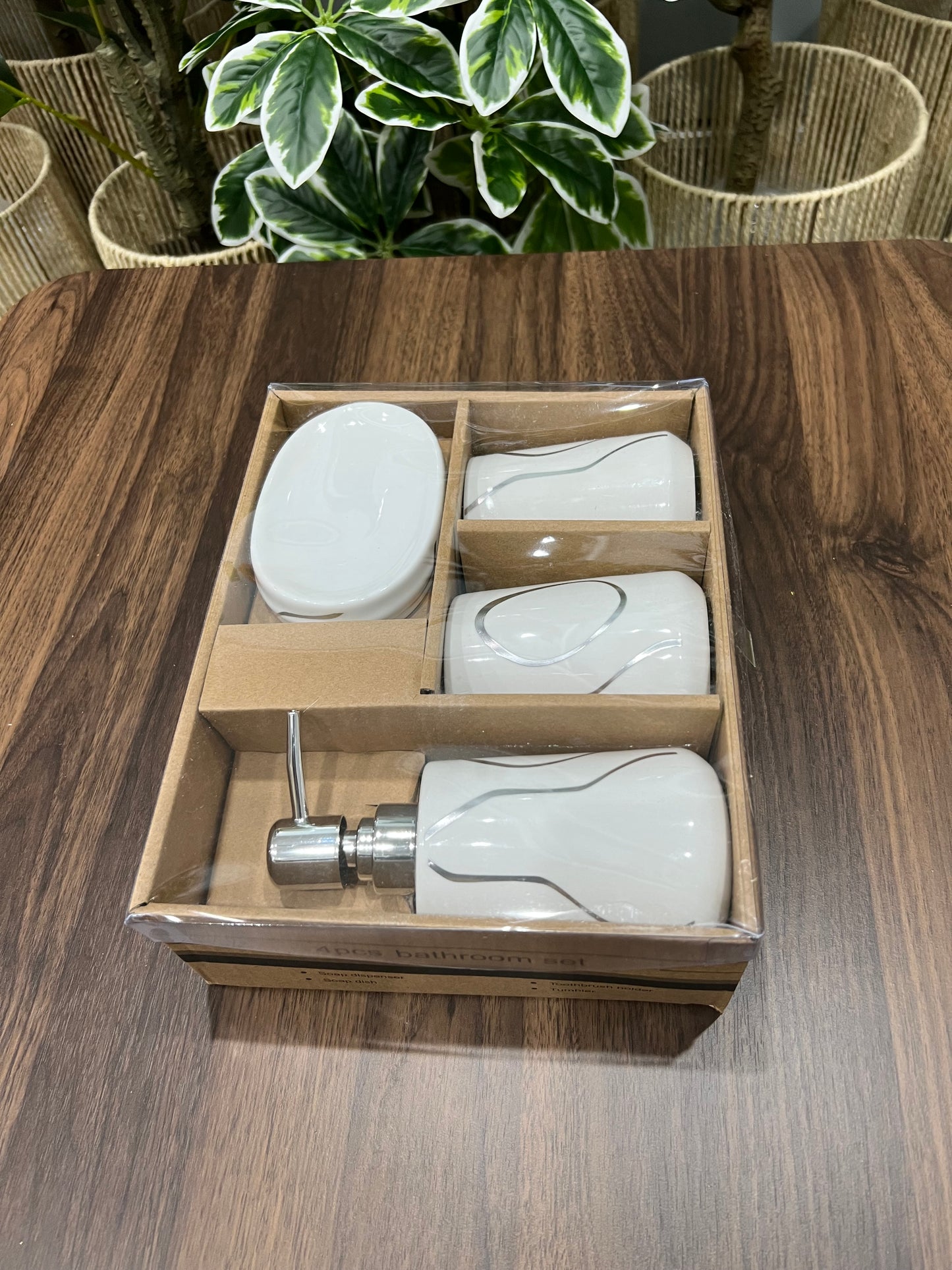 4 Pcs Bathroom Set