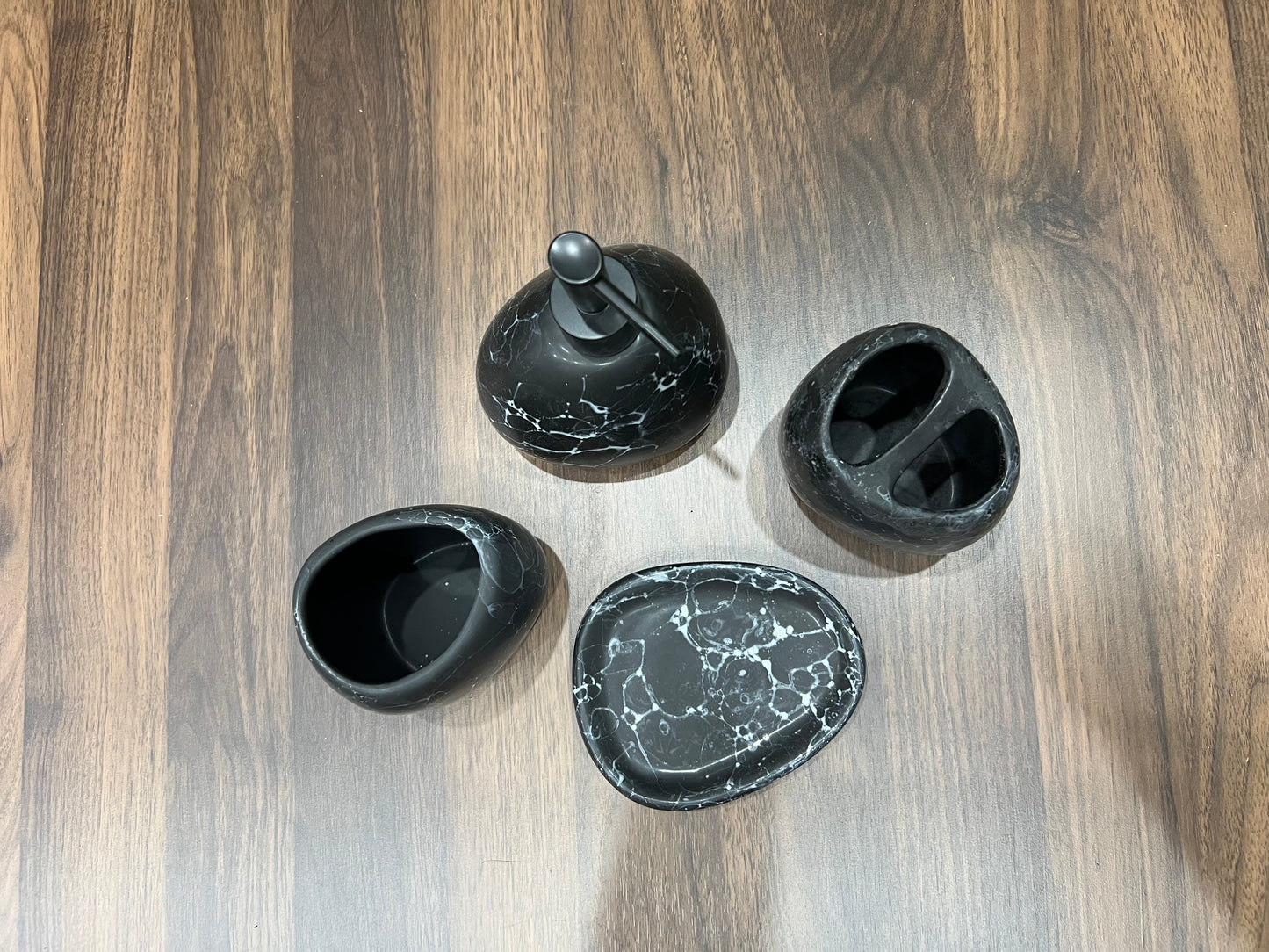 4 Pcs Ceramic bathroom Set